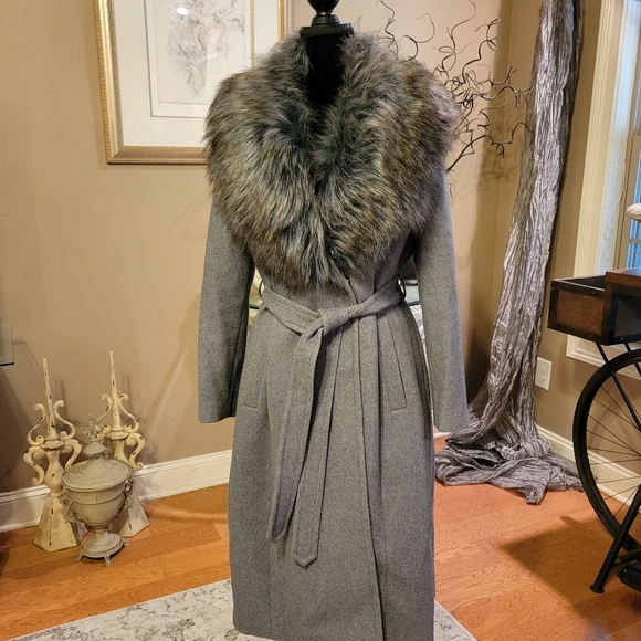 BCBG Max Azria Full Length Wool Blend Coat with Faux Fur Collar - Picture 6 of 17
